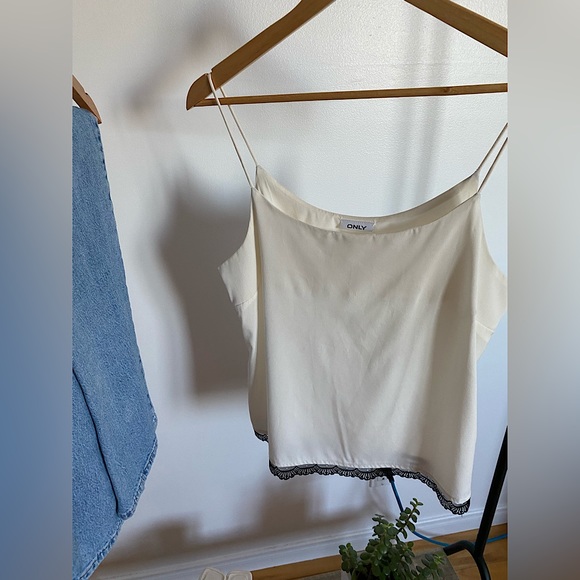 Cute White Cami - Only - Picture 4 of 8